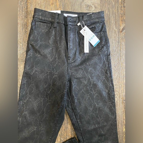 NWT Dynamite Ultra High-waist and super skinny Kate Snake Print  🐍 - Picture 2 of 5